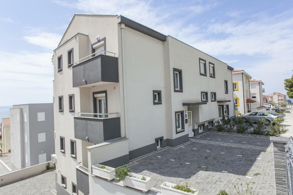 מאקרסקה Apartman Tony מראה חיצוני תמונה